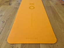 Lade das Bild in den Galerie-Viewer, MAGIC MAT