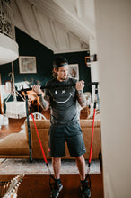 Lade das Bild in den Galerie-Viewer, THE MUSCLE BAR