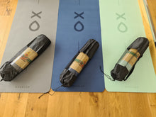 Lade das Bild in den Galerie-Viewer, MAGIC MAT