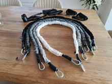 Lade das Bild in den Galerie-Viewer, THE WARM-UP BANDS